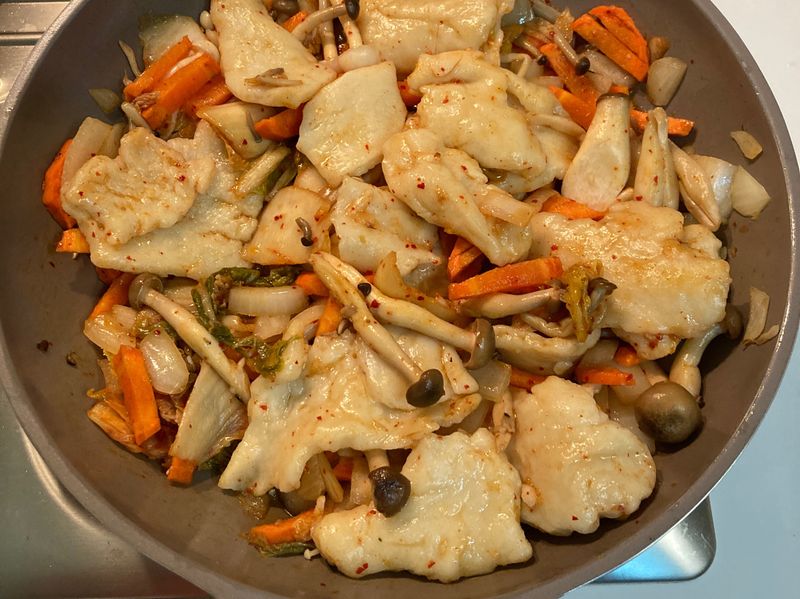 泡菜炒麵疙瘩