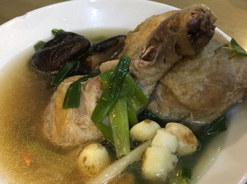 香菇蒜頭雞湯