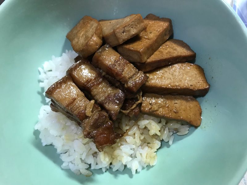 家常滷豆干及豬五花