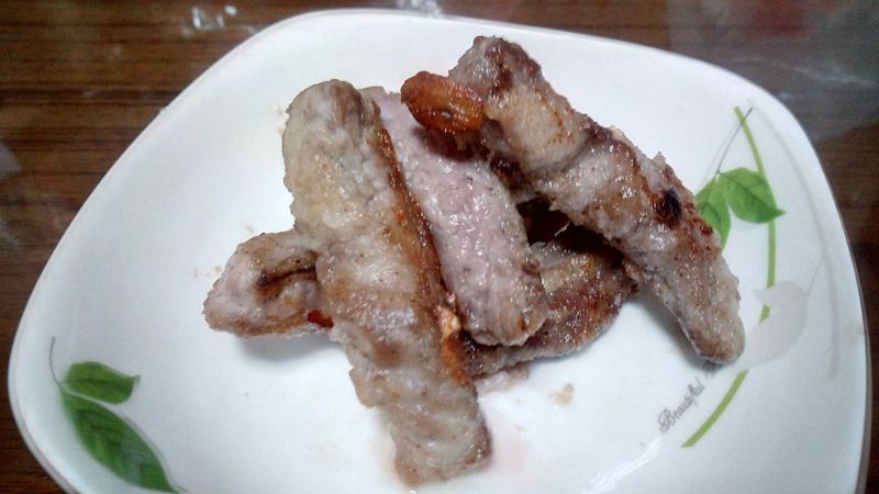 "隨興"酥煎豬肋排