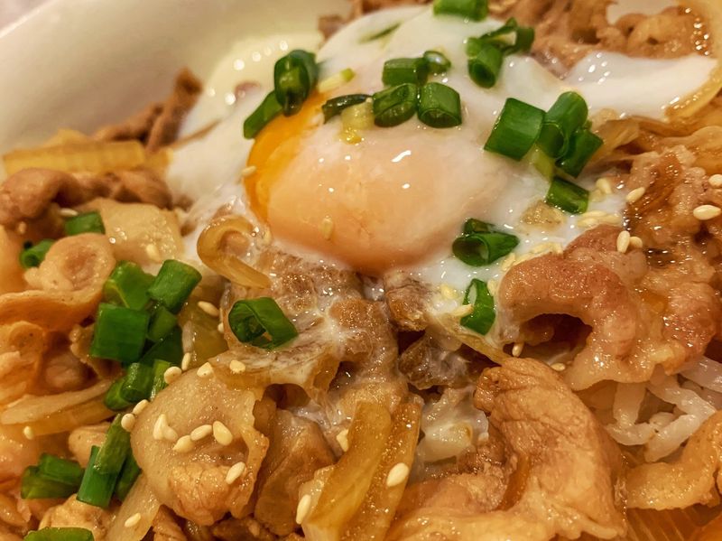 牛肉丼