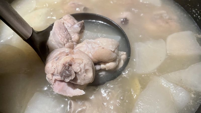 No brainer 胡椒蘿蔔雞湯
