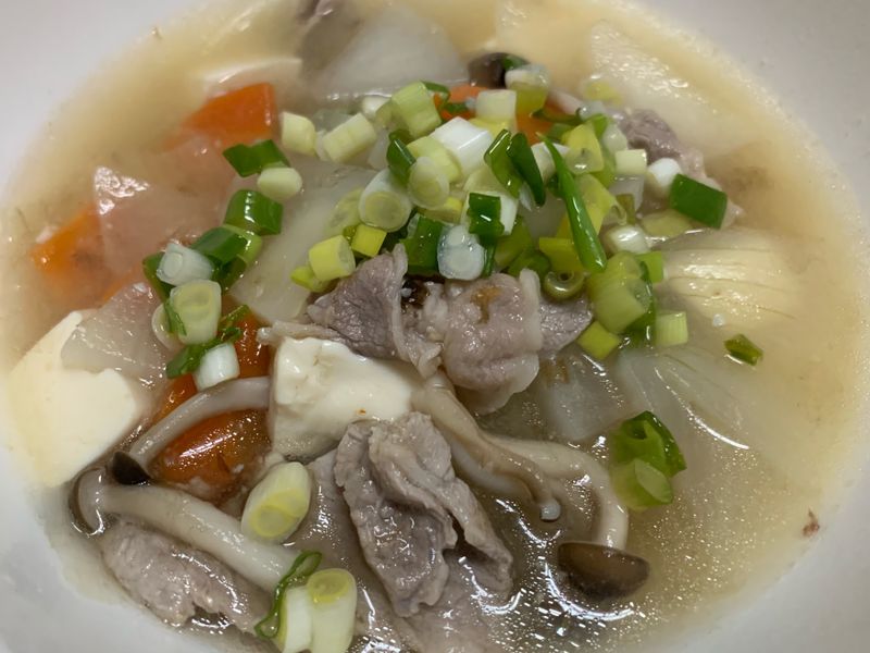 豚汁(豬肉味噌湯)