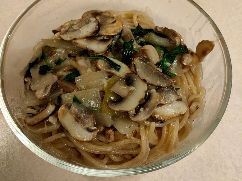 蒜香蘑菇義大利麵
