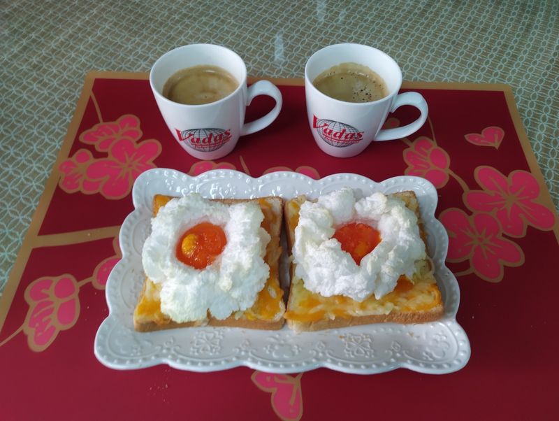 飛利浦氣炸鍋料理：太陽雲朵吐司