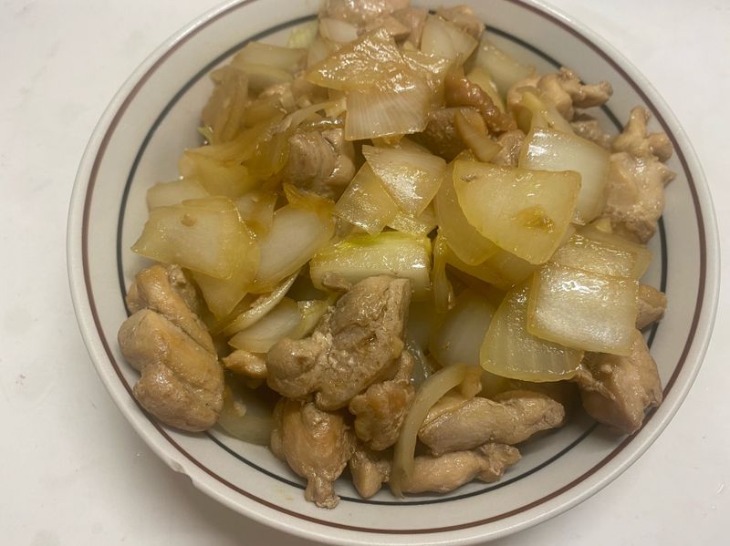 洋蔥炒雞丁