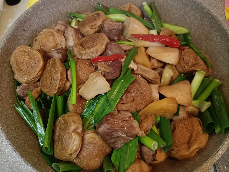 麵輪滷肉