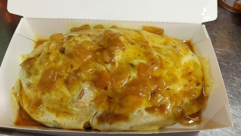 咖哩蛋包麵