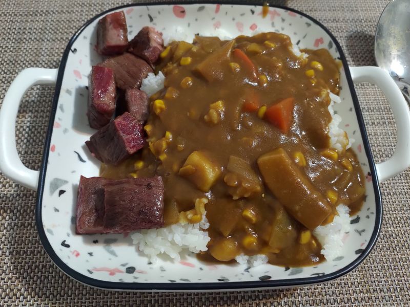 超簡單濃郁紅酒巧克力咖哩醬