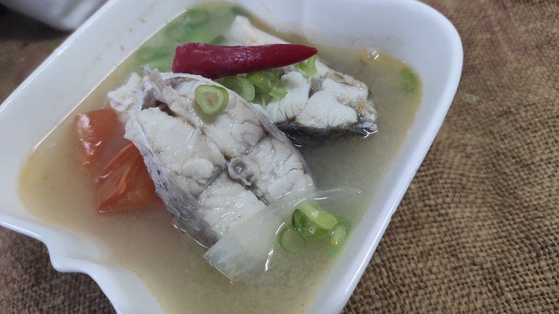 鮮煮酸魚湯