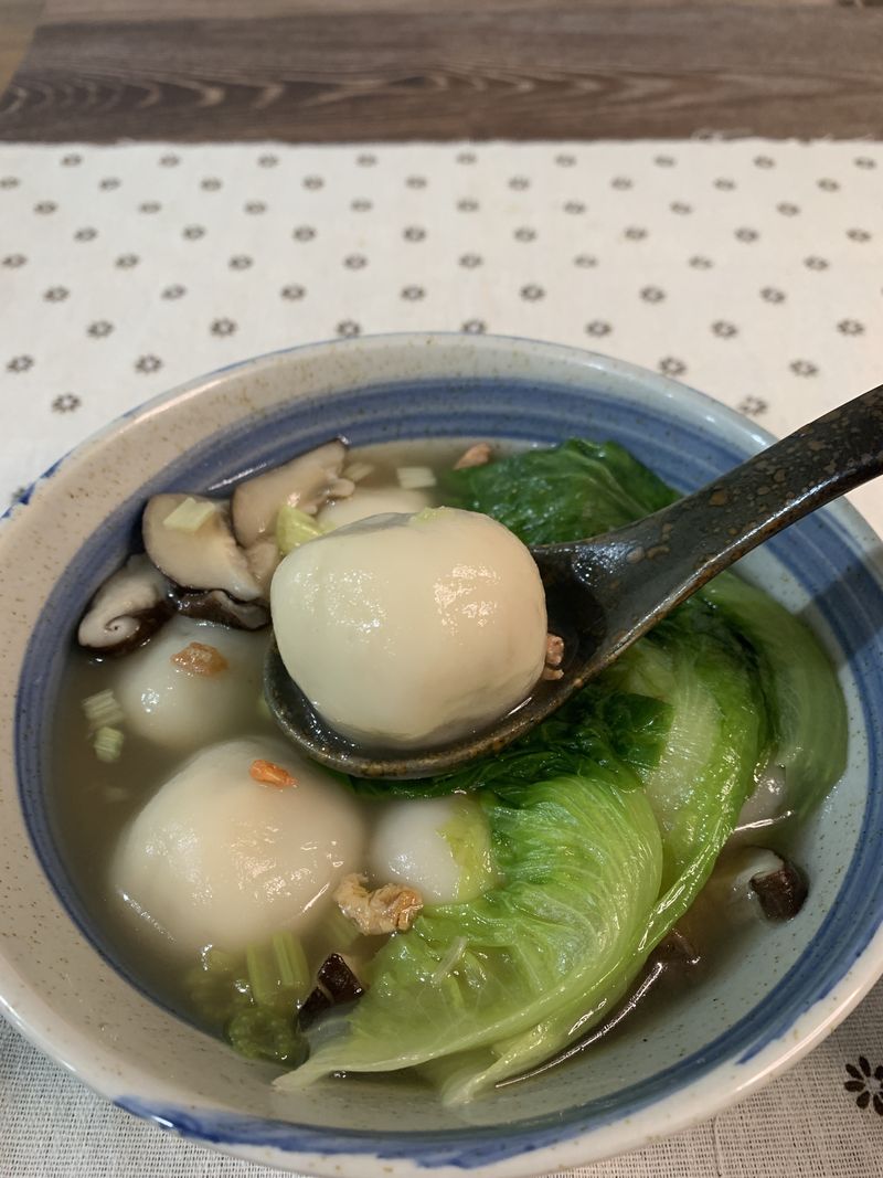 【老菜脯鹹湯圓】 加蔥香鵝油,香氣秒升級