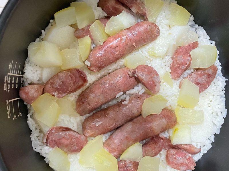 香腸飯 （智慧鍋料理）