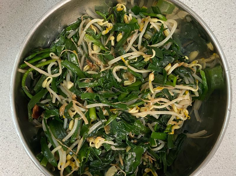 韭菜炒銀芽