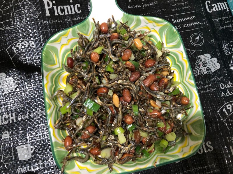 花生小魚乾
