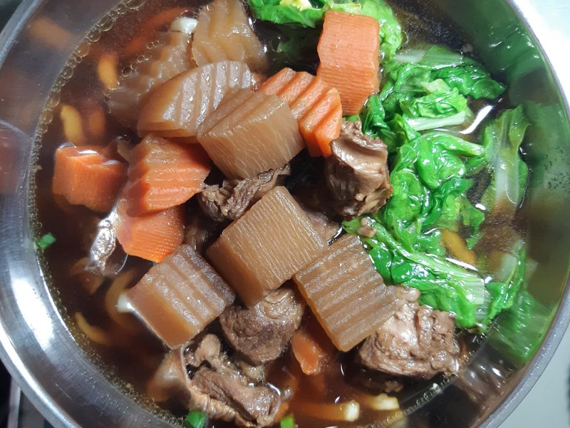 紅燒豬肉麵