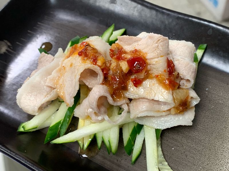無肉不歡｜涼拌豬肉片*鑫華茶餐廳辣椒醬