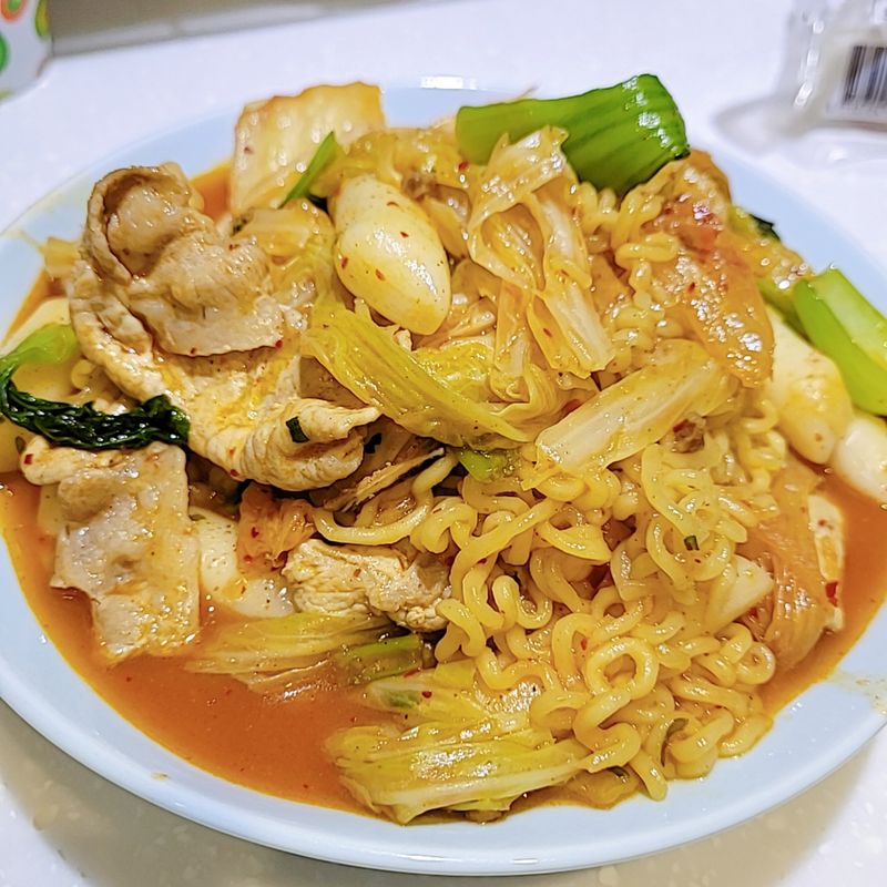 辣炒韓國泡麵