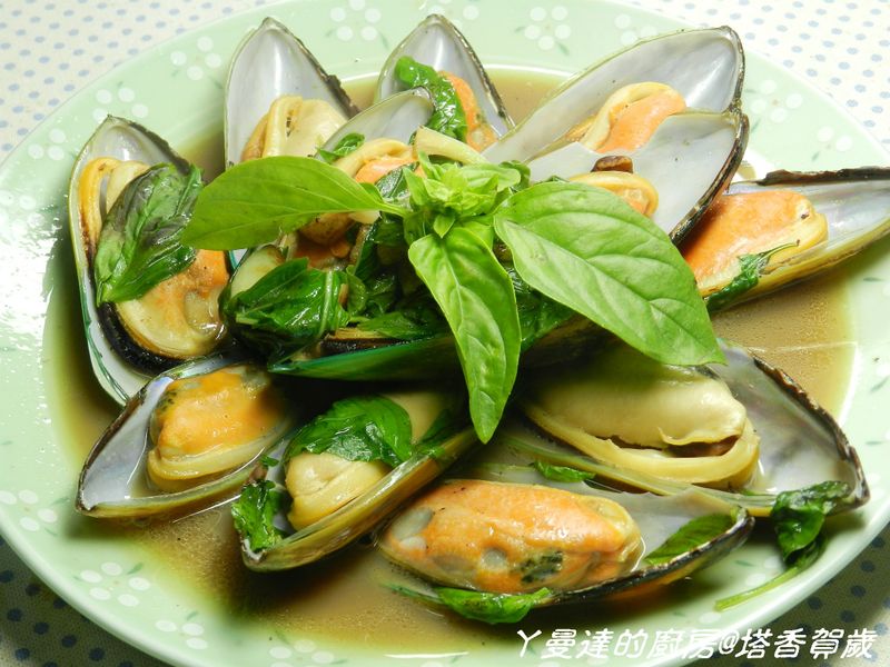 ㄚ曼達的廚房~海鮮年菜~塔香賀歲