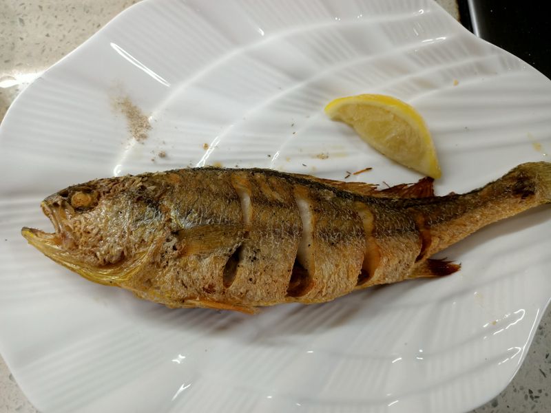 鹽煎黃魚 {Fisser不鏽鋼平底鍋}