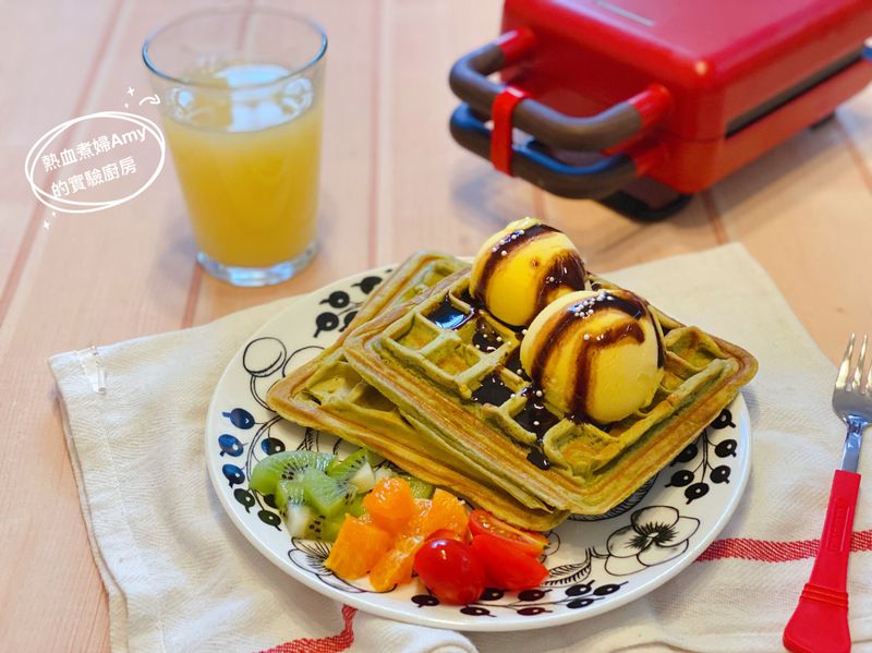 網美點心~熱壓抹茶鬆餅佐冰淇淋