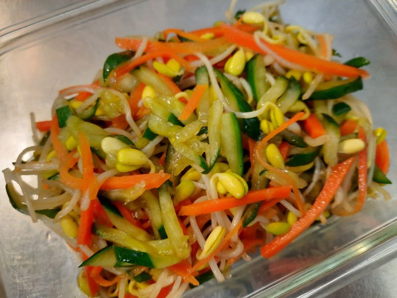 涼拌黃豆芽