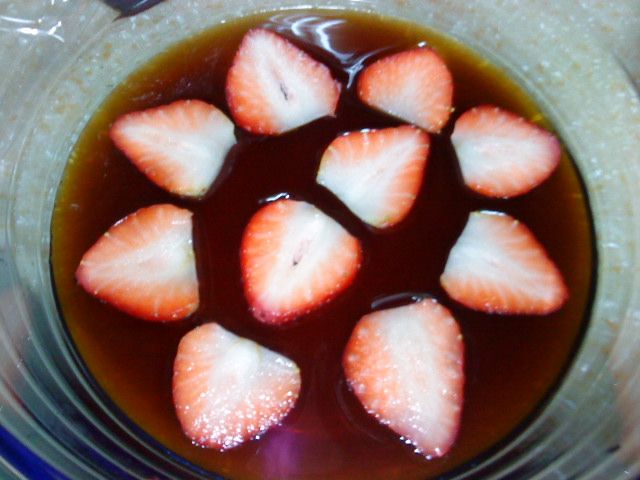 《草莓就愛鷹牌煉奶》煉乳草莓咖啡凍(小心上癮)