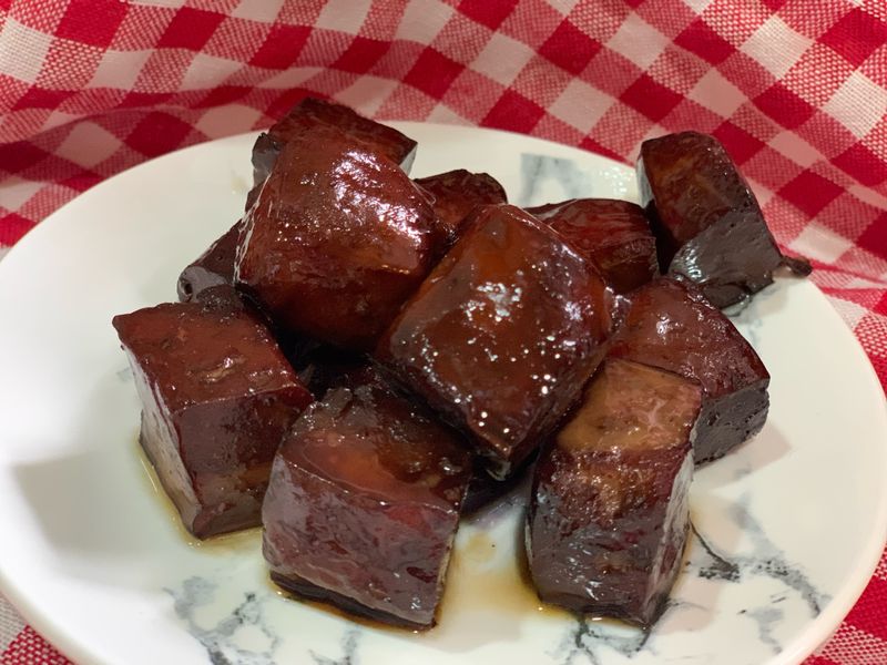 黑魯魯滷豆乾
