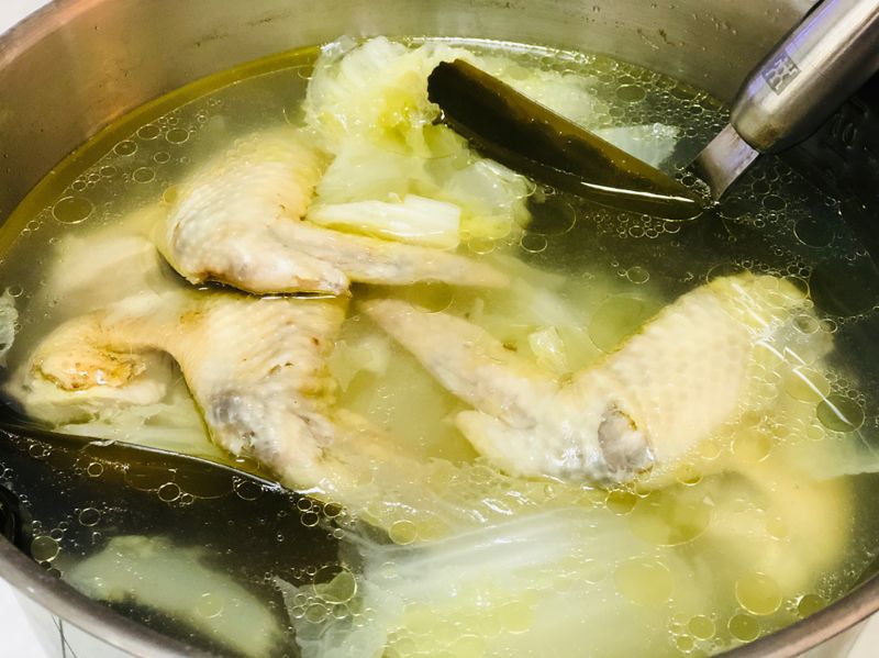 昆布大白菜雞翅湯~一鍵電鍋料理