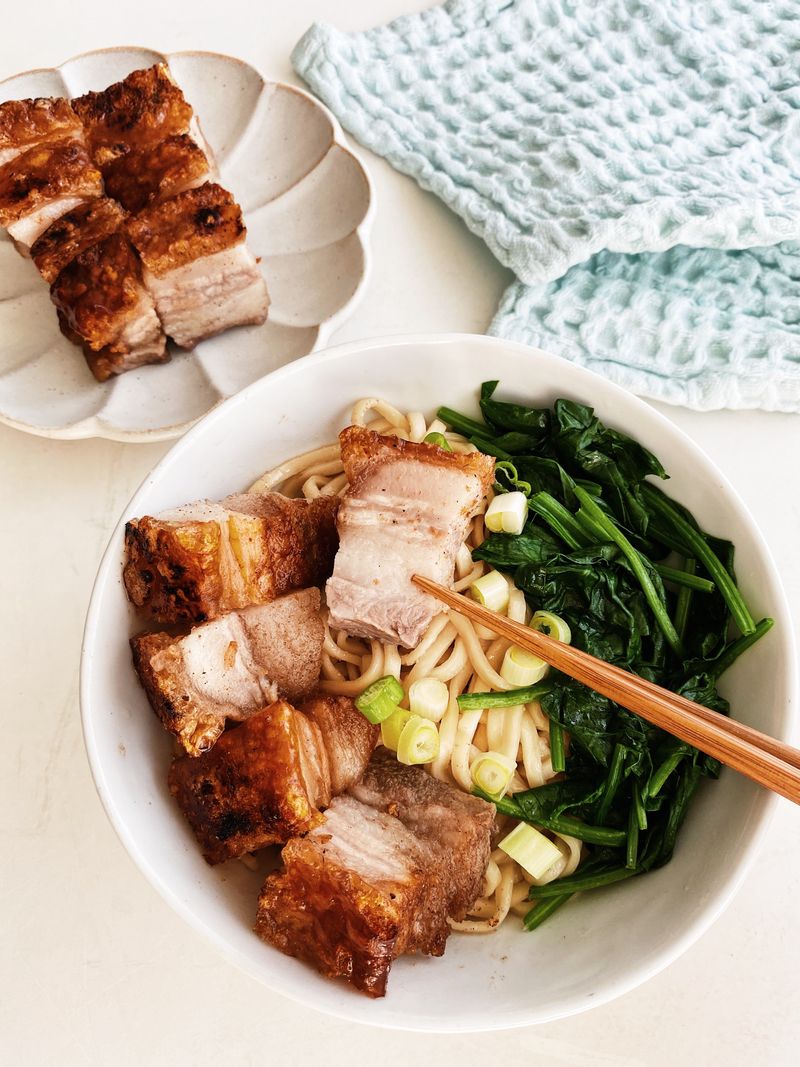 脆皮燒肉麵