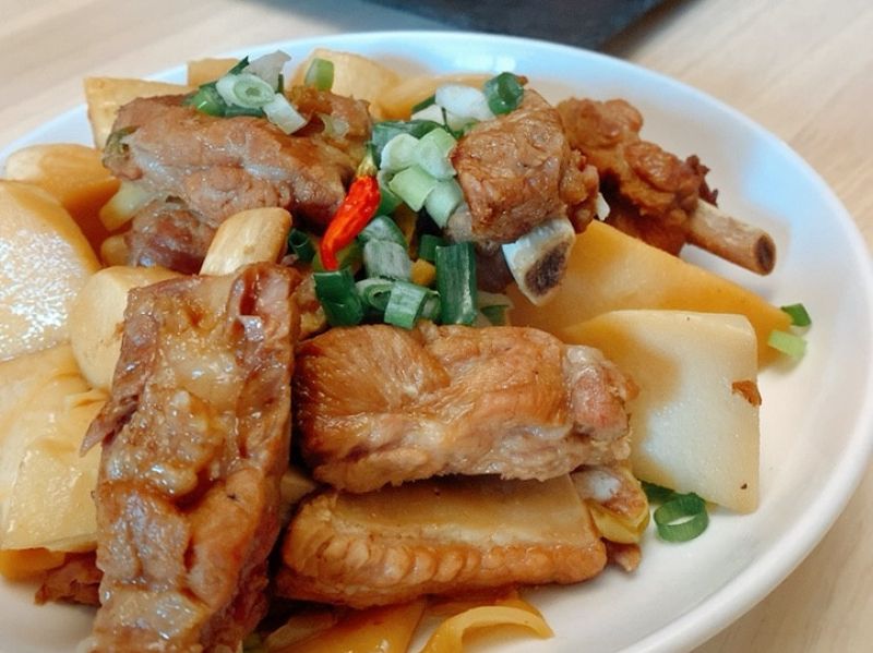 快煮鍋料理|紅燒綠竹筍子排