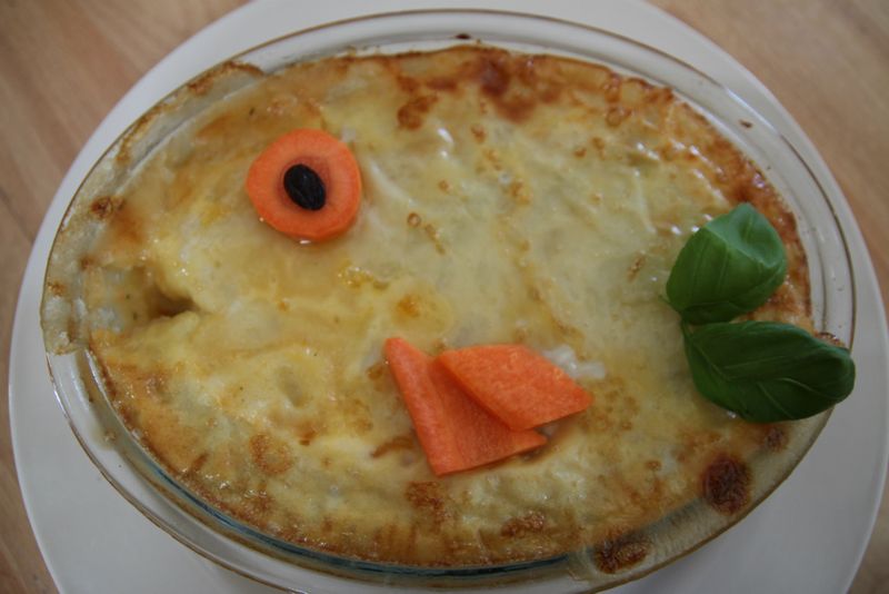 小人兒副食品【9-12個月】--魚兒水中游鮭魚派(fish pie)