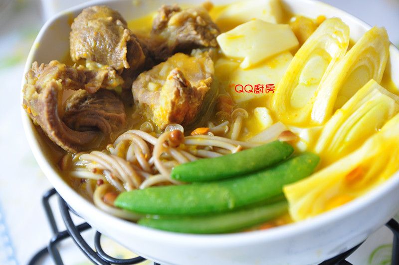 綠咖哩南瓜牛肉煲
