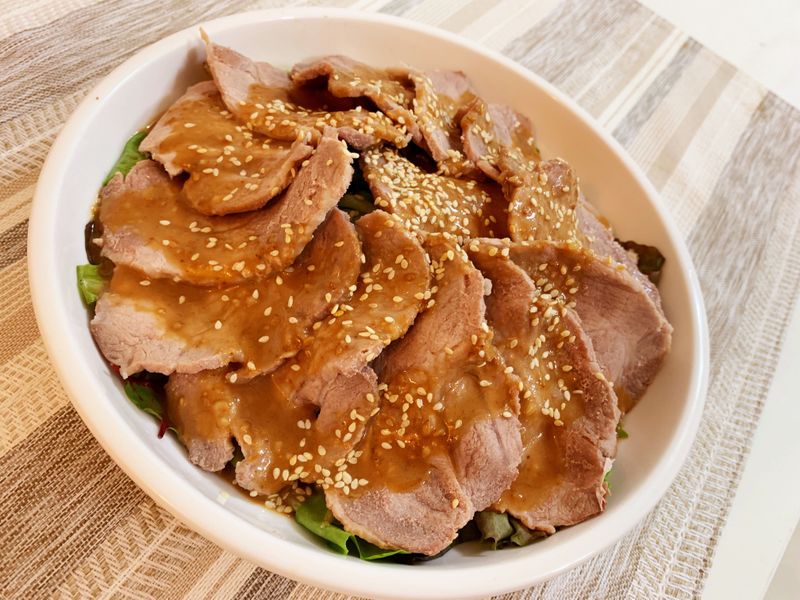 麻醬冷豬肉