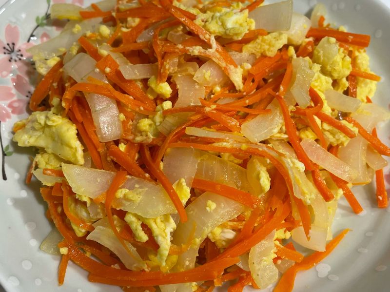 洋蔥紅蘿蔔炒蛋🧅🥕🥚