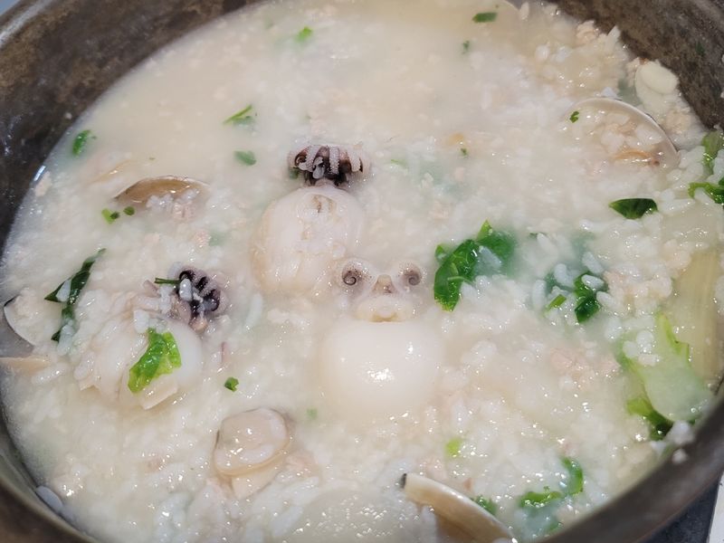 小花枝蛤蜊粥