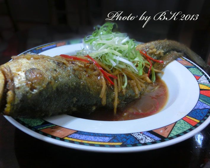 [萬家香大吟釀薄鹽醬油]紅燒黃魚