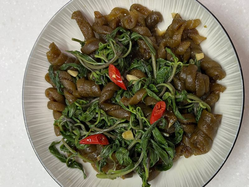 蒜塔香炒海茸