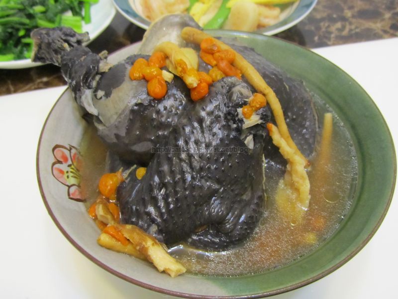 人蔘烏骨雞湯