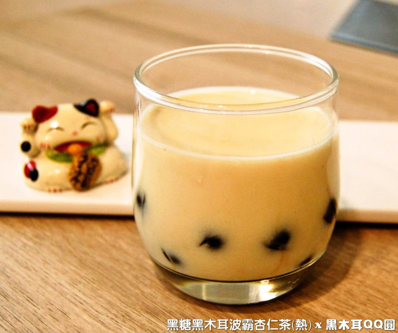黑糖黑木耳波霸杏仁茶.柯媽媽の植物燕窩