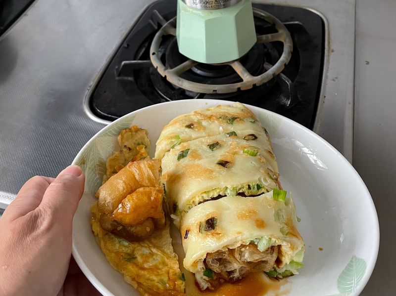 蔥多多粉漿蛋餅包油條 🍳