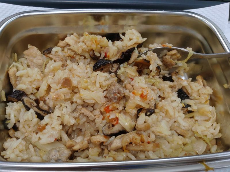 電鍋高麗菜飯