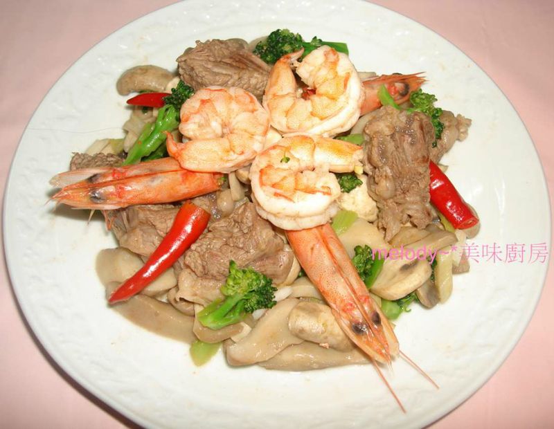 雙菇蝦仁牛肉寶