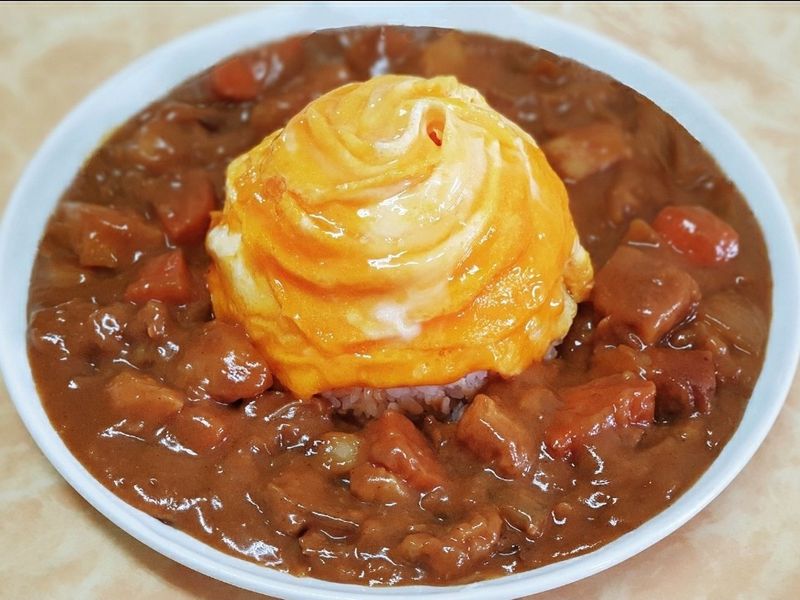 日式咖哩歐姆蛋包飯