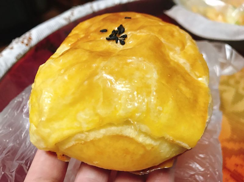 起酥肉鬆麵包
