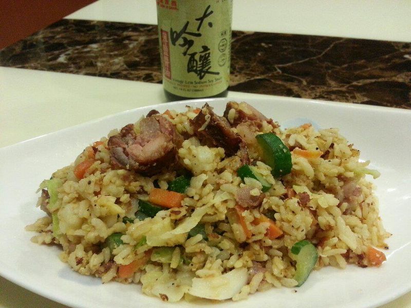 【萬家香薄鹽大吟釀醬油】黃金香腸蛋炒飯