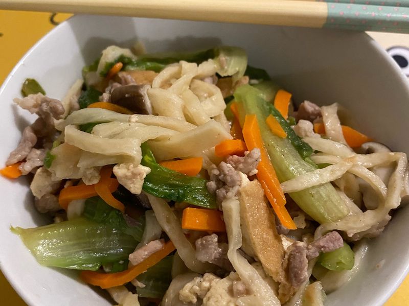 炒鱈魚香絲麵