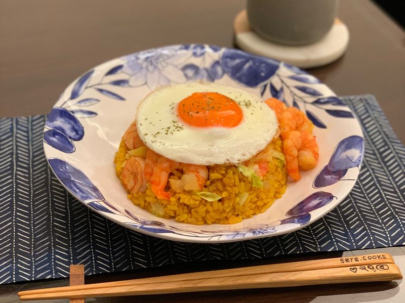 薑黃蝦仁炒飯