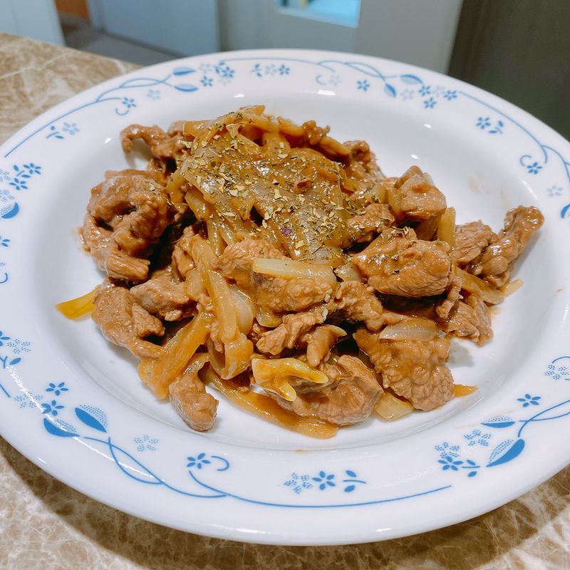 洋蔥炒牛肉