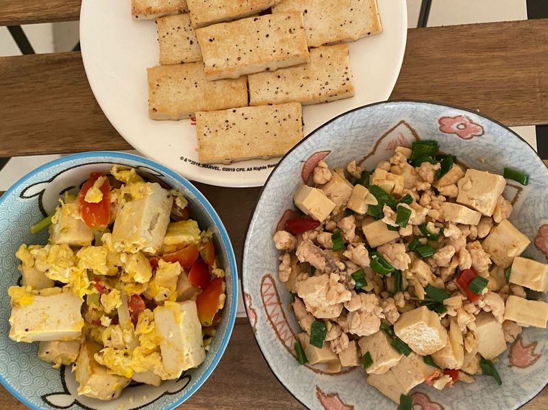 豆腐三吃一鍋煎(乾煎/蕃茄炒蛋/肉末)