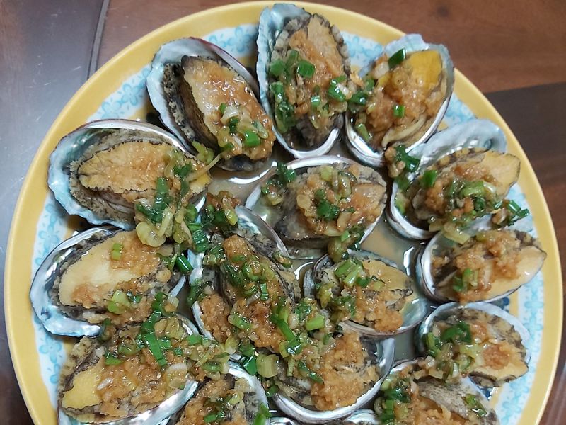 清蒸蒜蓉鮑魚
